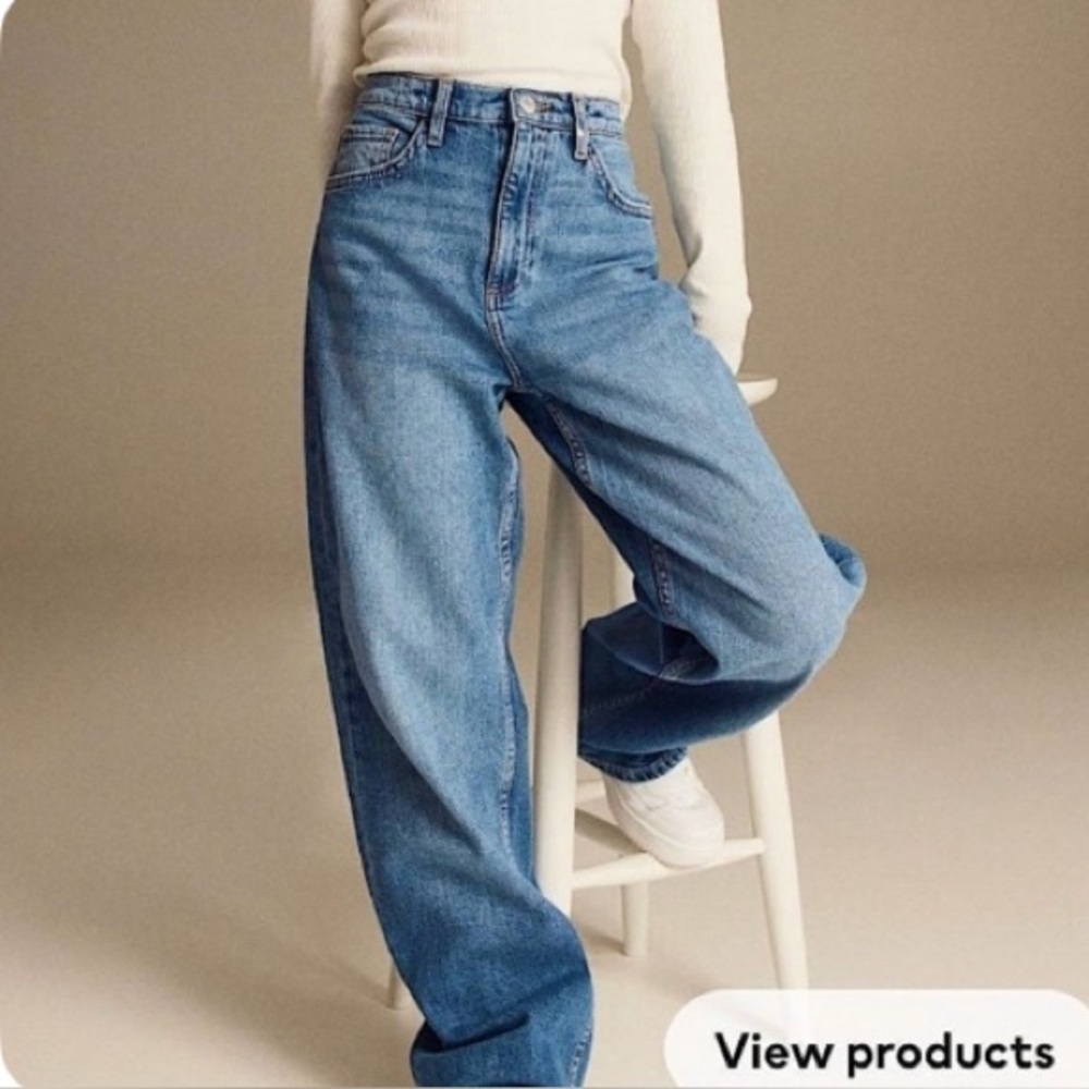 NWT H & M Baggy regular high waist jeans size 8 inseam 32”
